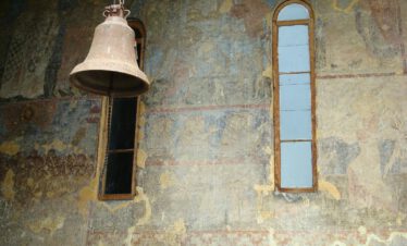 Bicycle tour cycling trip bike tour MTB mountain bike journey Georgia Tbilisi Batumi Caucasus road landscape Tsalka Paravani Vardzia Borjomi Abastumani Guria Black Sea Kaukasus-Reisen small group individual book proposal route guide