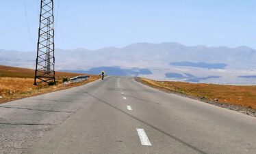 Bicycle tour cycling trip bike tour MTB mountain bike journey Georgia Tbilisi Batumi Caucasus road landscape Tsalka Paravani Vardzia Borjomi Abastumani Guria Black Sea Kaukasus-Reisen small group individual book proposal route guide