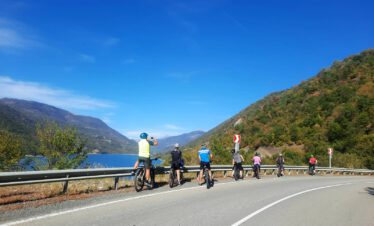 Bicycle tour cycling trip bike tour MTB mountain bike journey Georgia Tbilisi Batumi Caucasus road landscape Tsalka Paravani Vardzia Borjomi Abastumani Guria Black Sea Kaukasus-Reisen small group individual book proposal route guide