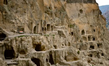 Bicycle tour cycling trip bike tour MTB mountain bike journey Georgia Tbilisi Batumi Caucasus road landscape Tsalka Paravani Vardzia Borjomi Abastumani Guria Black Sea Kaukasus-Reisen small group individual book proposal route guide