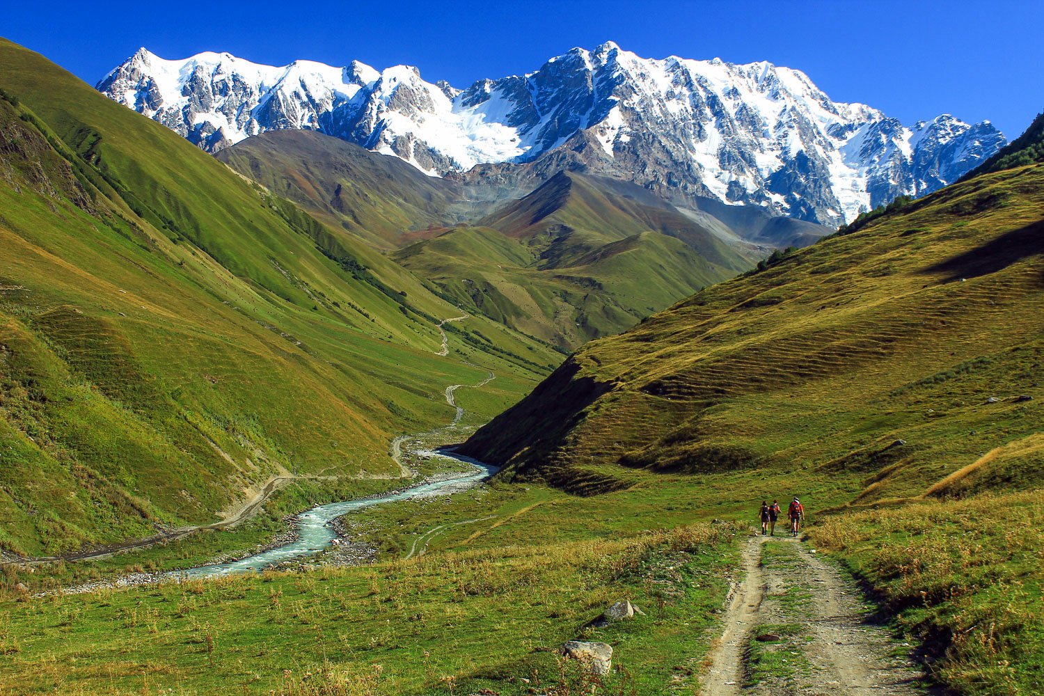 Hiking tour Svaneti Georgia with Kaukasus-Reisen